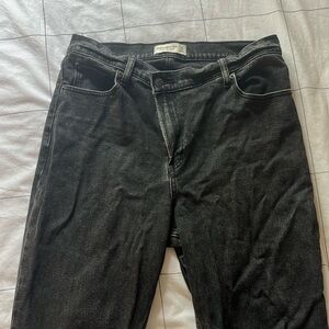 Abercrombie 90’s Slim Straight Ultra High Rise Cross Waist